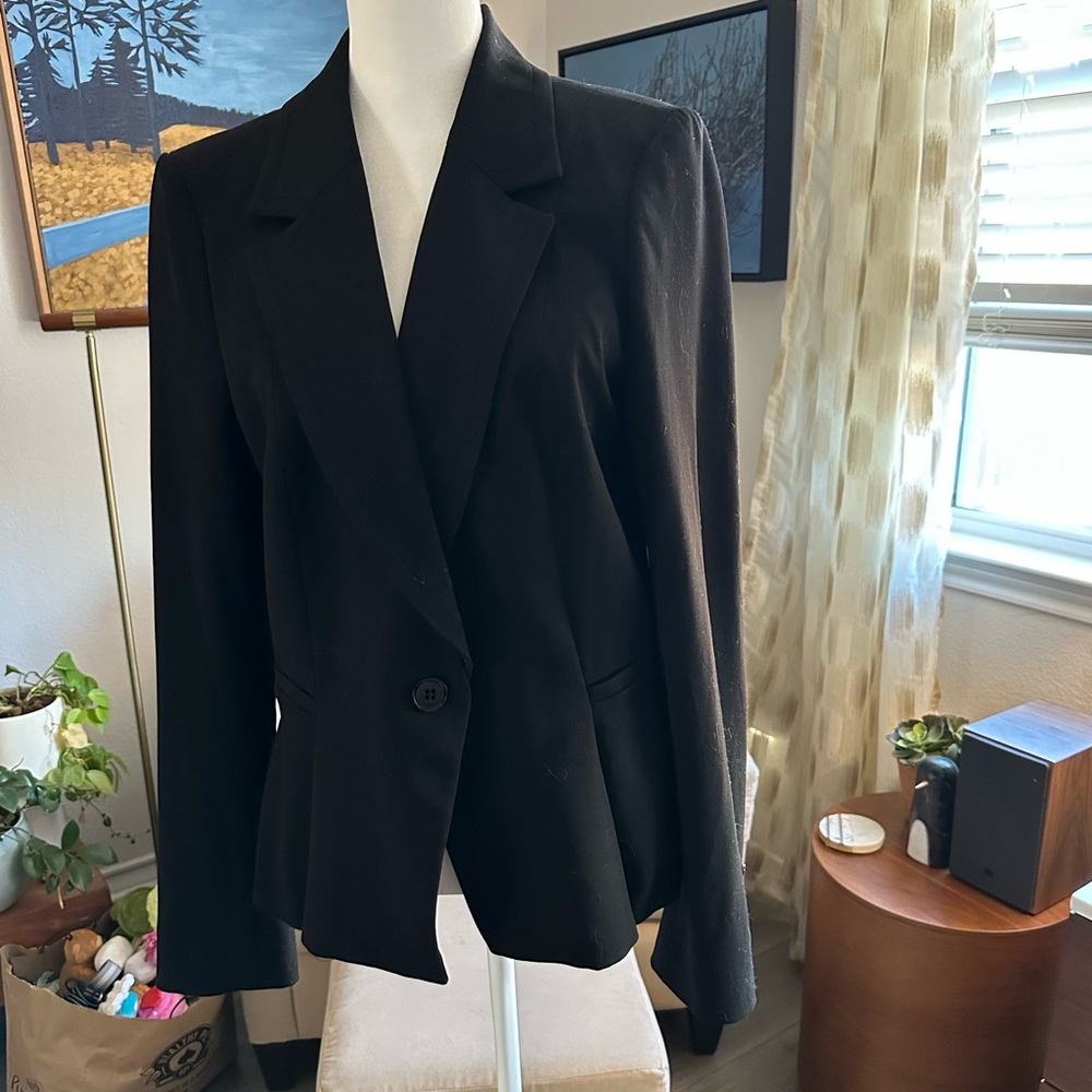 WHBM NWT Black Blazer Size 10 with Slight Ruffle (on back hem)
